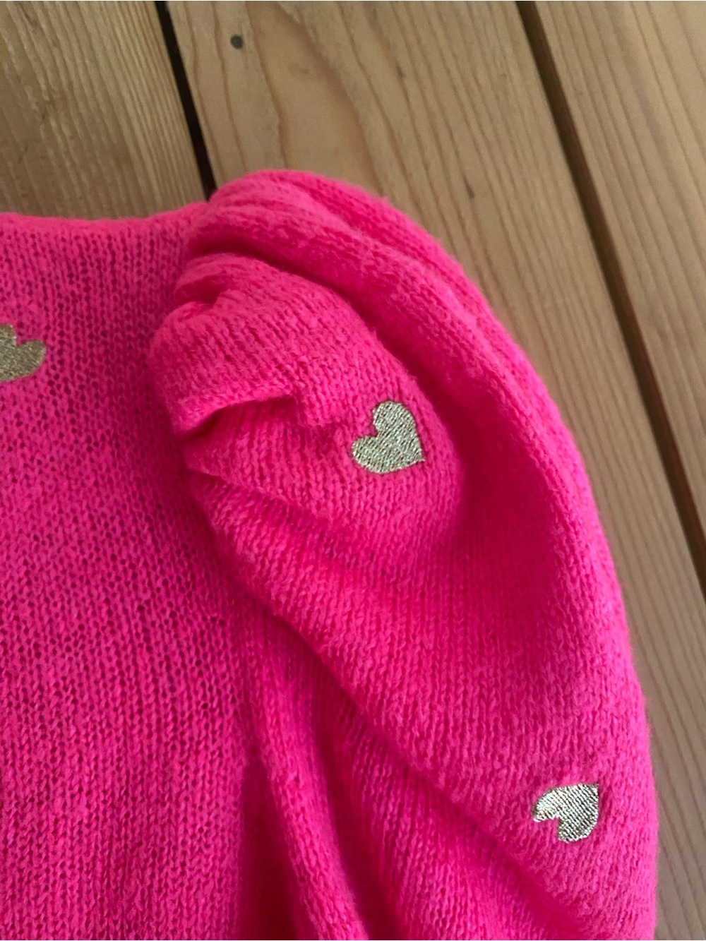 Lilly Pulitzer Hot Pink V-Neck Puff Sleeve Sweater with Gold Hearts - Picture 5 of 6